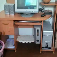 کیس و مانیتور و کیبورد و اسپیکر