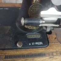 چرخ خیاطی قدیمی|کلکسیون اشیاء عتیقه|تهران, افسریه شمالی|دیوار