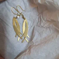 گوشواره و زنجیر طلا