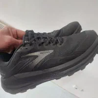 دو جفت کفش خارجی در حد نو