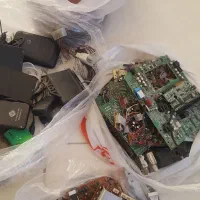 فروش چندکیلو برد یا بورد لوازم الکترونیکی|لوازم جانبی موبایل و تبلت|شیراز, شهرک گلستان شمالی|دیوار