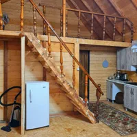 کلبه چوبی دوخوابه نزدیک رشت|اجارهٔ کوتاهمدت ویلا و باغ|رشت, بیجارپس|دیوار