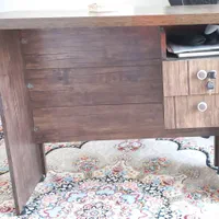 میز تحریر و کامپیوتر نو