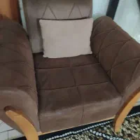 مبل هفت نفره قهوه ای|مبلمان خانگی و میز عسلی|رشت, سلیمانداراب|دیوار