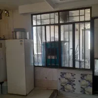 پنجره با شیشه