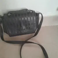 کیف مشکی اولی نو 150....دومی درحدنو 100سومی نو 100|کیف، کفش، کمربند|شهریار, فرارت|دیوار