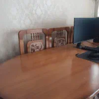 میز ۸ نفره