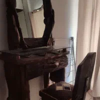 میزآرایش چوبی