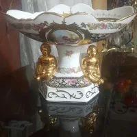 کشکول لیلی و مجنون و کاسه خشتی امریکایی