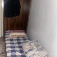 سرایدار با اتاق سرایداری داخل دفتر موقعیت مسکونی