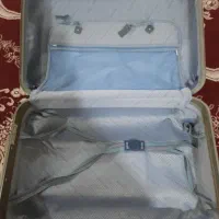 چمدان|کیف، کفش، کمربند|شاهینشهر, نظامی|دیوار