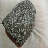 سنگهای مشکوک به شهاب سنگ