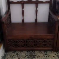 نیمکت چوبی