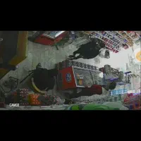 دوربین دیددرشب|دوربین مداربسته|مشهد, موعود|دیوار