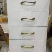 آینه و کنسول مناسب آرایشگاه|آرایشگاه و سالنهای زیبایی|زابل, |دیوار