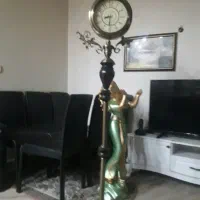 ساعت ایستاده