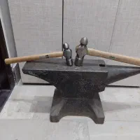 سندون سندان پدینگ هوس . سنگ رومیزی.چکش.تبر روسی