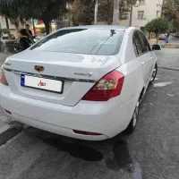 جیلی امگرند 7 اتومات بسیار کم کار|خودرو سواری و وانت|مشهد, احمدآباد|دیوار