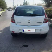ساندرو مدل ۹۵ اتومات فاقد رنگ شدگی|خودرو سواری و وانت|مشهد, دانشجو|دیوار