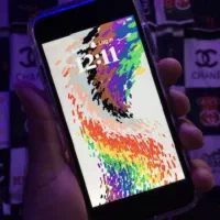 iPhone    8     LLA  / M     256 GB