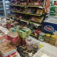 فروشنده آقا  برای سوپرمارکت