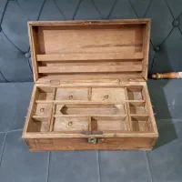 صندوقچه عتیقه|کلکسیون اشیاء عتیقه|قشم, |دیوار