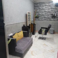 ۲۳ متر مغازه همراه با ۱۶ متر انباری