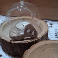 (۸۱)پلاک گردنبند دست‌ساز چوبی|بدلیجات|رشت, جانبازان|دیوار