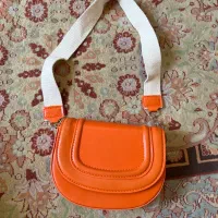 کیف نارنجی