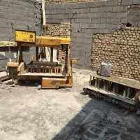 دستگاه بلوک زن به همراه مخلوط کن و وسایل