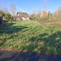 زمین-مسکونی-415-متر-خشکبیجار