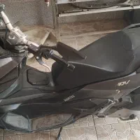هکتار ADV150