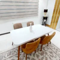 میز ناهار خوری ۶نفره و۴عدد صندلی