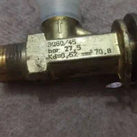 گلوب ولو کستل .شیر اطمینان‌کستل. شیرفشار سماوری