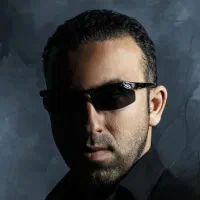 بادیگارد ( محافظ شخصی ) حراست ، حفاظت ، همراهی