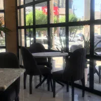 میز و صندلی تمام چوب|کافیشاپ و رستوران|اهواز, کیان اباد|دیوار