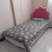 سرویس خواب در حد نو|تخت و سرویس خواب|شاهین‌شهر, خانه کارگر|دیوار