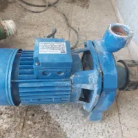 ۳ عدد پمپ آب دو اینچ،  دو اسب و سه اسب.