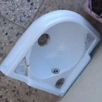 روشویی سه گوش