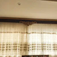 پرده به همراه کتیبه