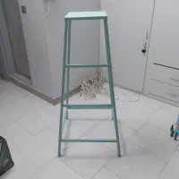 چهار پایه فلزی سنگین