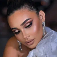 میکاپ مجلسی با قیمت ویژه