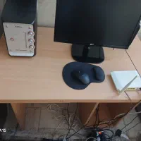 میز کامپیوتر و مطالعه