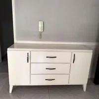 آینه کنسول. موکت. بخاری