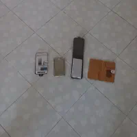 فروش تعدادی ساعت دستبند و کلاه گیس و قاب موبایل