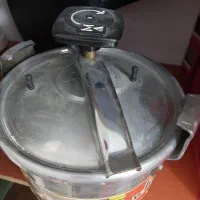 زودپز قدیمی|ظروف پخت‌وپز|تهران, ائمه اطهار|دیوار