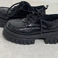 کفش کالج|کیف، کفش، کمربند|دورود, |دیوار