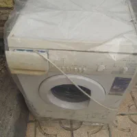 لباسشویی|ماشین لباسشویی و خشک‌کن لباس|میانه, |دیوار