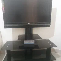 تلویزیون ال جی با میز