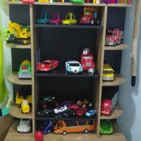 کتابخانه یا بوفه اسباب بازی